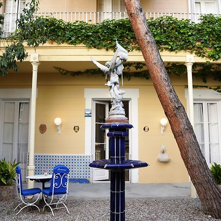 Hotel Medium Renaixenca Sitges Exterior foto