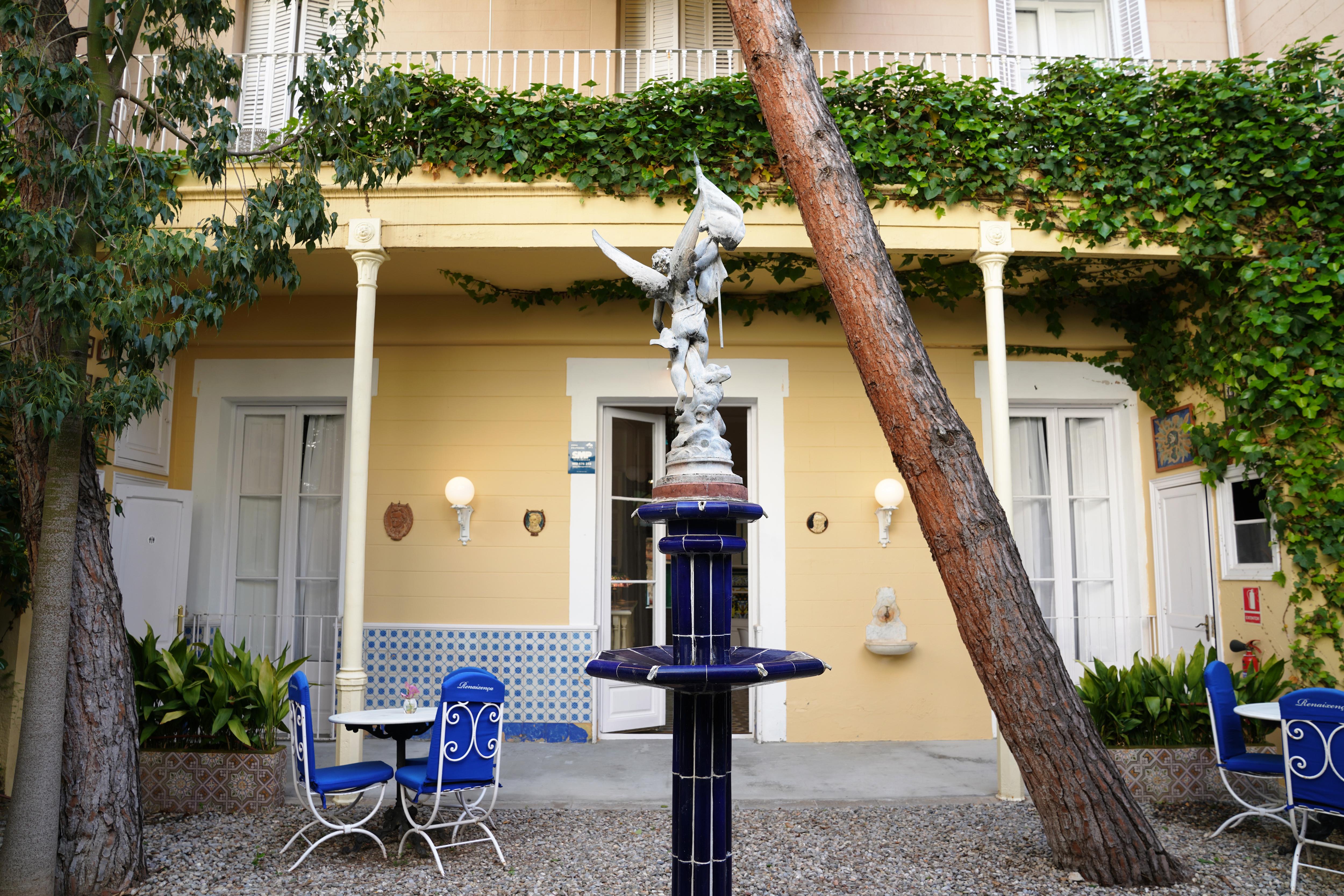 Hotel Medium Renaixenca Sitges Exterior foto