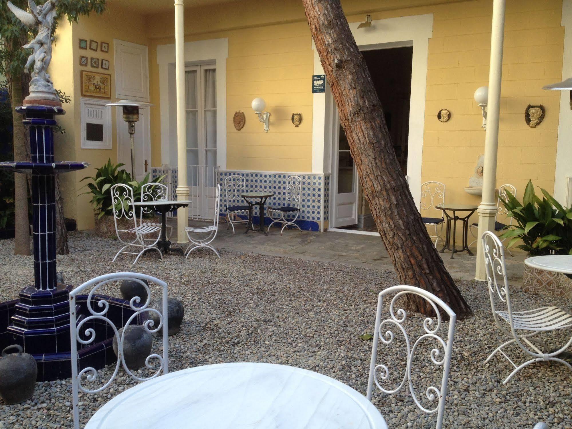 Hotel Medium Renaixenca Sitges Exterior foto