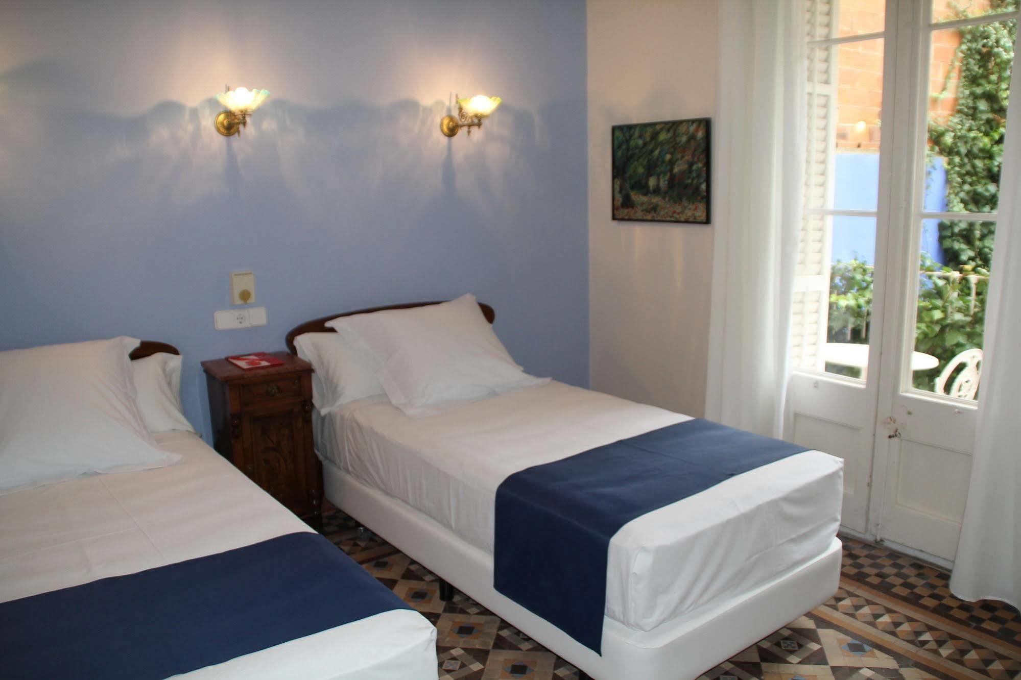 Hotel Medium Renaixenca Sitges Exterior foto
